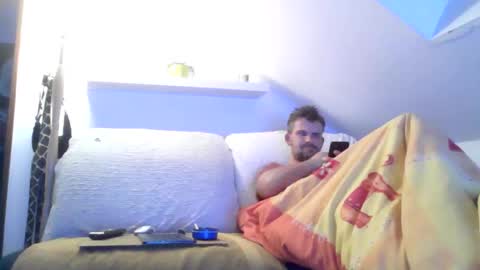 Snapshot of xxdirty_slut_boyxx chatting on 12.01.25 xxdirty_slut_boyxx online show from 12.01.25