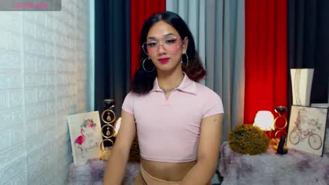 Snapshot of xxgoddessofsatisfactionxx chatting on 02.28.25 Sophie online show from 02.28.25