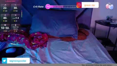 Snapshot of xxgreengoodxx chatting on 11.18.25 xxgreengoodxx online show from 11.18.25