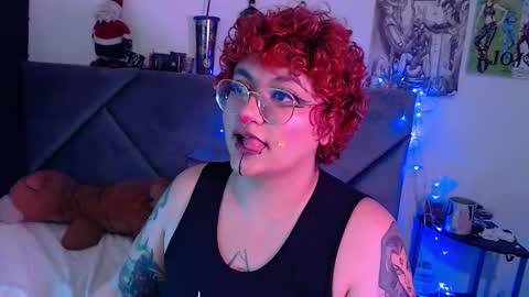 Snapshot of xxgreengoodxx chatting on 11.23.25 xxgreengoodxx online show from 11.23.25