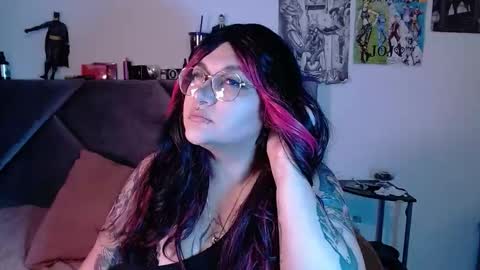 Snapshot of xxgreengoodxx chatting on 11.30.25 xxgreengoodxx online show from 11.30.25