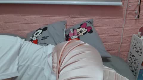 Snapshot of xxkryzelxx chatting on 01.21.25 Dhel online show from 01.21.25