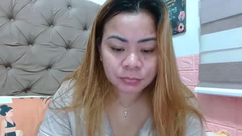 Snapshot of xxkryzelxx chatting on 10.04.25 Dhel online show from 10.04.25