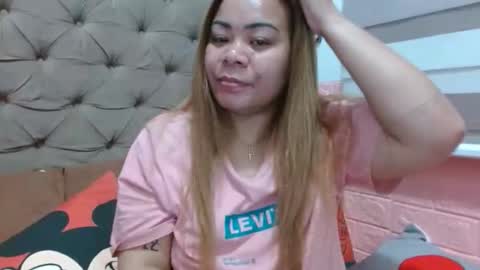 Snapshot of xxkryzelxx chatting on 10.20.25 Dhel online show from 10.20.25