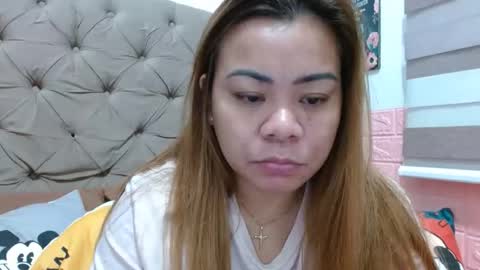 Snapshot of xxkryzelxx chatting on 11.26.25 Dhel online show from 11.26.25