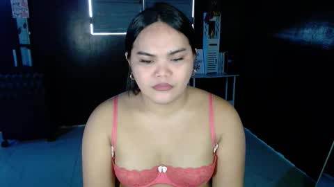 Kylie Smith online show from 11.08.25