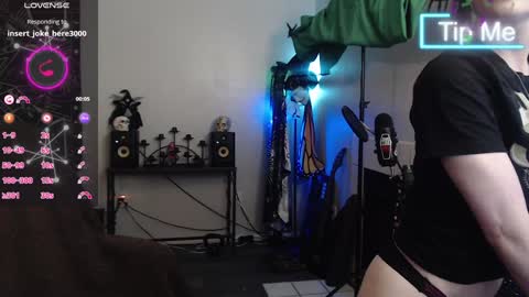 Snapshot of xxlilithmoonxx chatting on 01.28.25 Lilith online show from 01.28.25