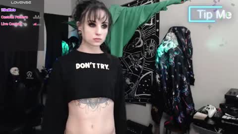 Snapshot of xxlilithmoonxx chatting on 02.18.25 Lilith online show from 02.18.25