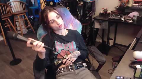 Snapshot of xxlilithmoonxx chatting on 10.22.25 Lilith online show from 10.22.25