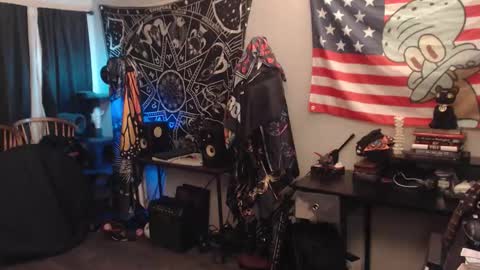 Snapshot of xxlilithmoonxx chatting on 11.18.25 Lilith online show from 11.18.25