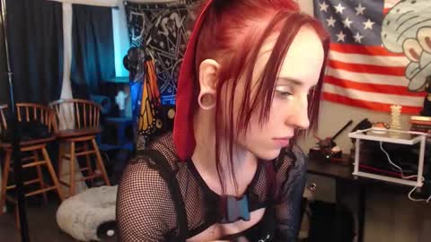Snapshot of xxlilithmoonxx chatting on 11.23.25 Lilith online show from 11.23.25