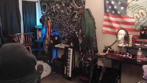 Snapshot of xxlilithmoonxx chatting on 12.04.25 Lilith online show from 12.04.25