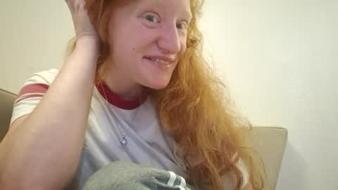 Snapshot of xxmariebliss chatting on 06.19.26 xxmariebliss online show from 06.19.26