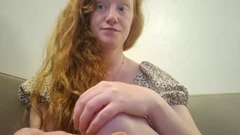 Snapshot of xxmariebliss chatting on 06.28.26 xxmariebliss online show from 06.28.26