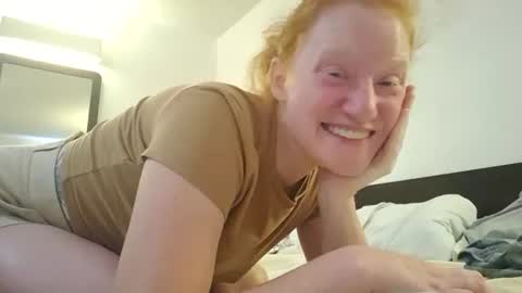 Snapshot of xxmariebliss chatting on 07.14.26 xxmariebliss online show from 07.14.26