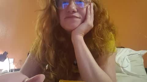 Snapshot of xxmariebliss chatting on 07.27.26 xxmariebliss online show from 07.27.26
