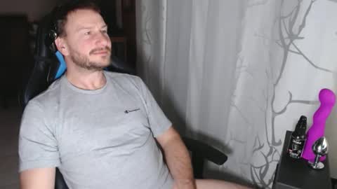 Snapshot of xxmettexx chatting on 02.01.25 xxmettexx online show from 02.01.25