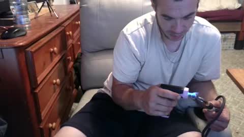 xxScubaStevexx online show from 10.04.25