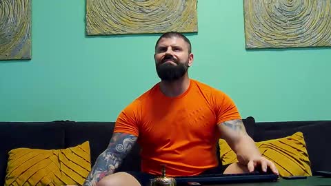 Xtream Leonard online show from 11.29.25