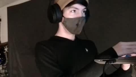 Snapshot of xxwhitefoxx chatting on 02.28.25 David Fox online show from 02.28.25