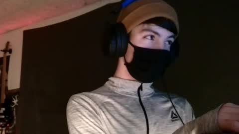 Snapshot of xxwhitefoxx chatting on 03.01.25 David Fox online show from 03.01.25