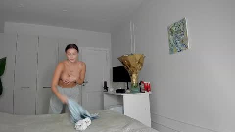 Snapshot of xxx_leila chatting on 11.02.25 xxx_leila online show from 11.02.25