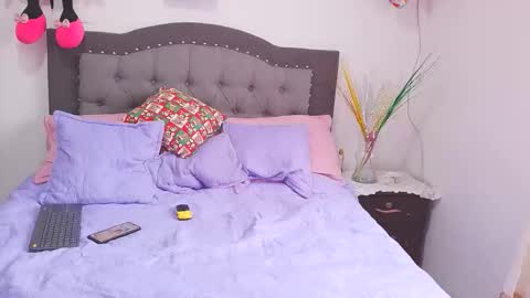 Snapshot of xxxcomplisesdelamor chatting on 01.05.26 Gabriela and Diego online show from 01.05.26