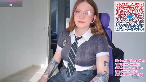 Snapshot of xxxhentaition chatting on 04.17.26 Keira online show from 04.17.26