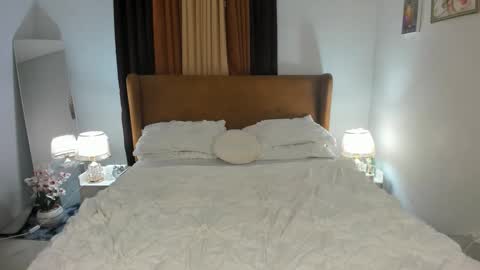 Kitty online show from 12.21.24