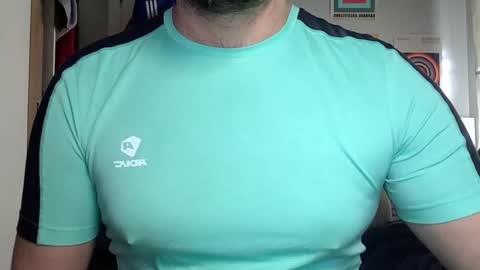 Snapshot of xxxotter chatting on 12.19.24 xxxotter online show from 12.19.24