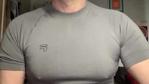 Snapshot of xxxotter chatting on 12.28.24 xxxotter online show from 12.28.24