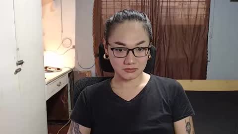 Snapshot of xxxsexydollxxx chatting on 05.06.26 Melissa online show from 05.06.26