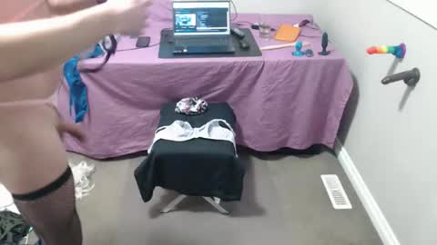 Snapshot of xxxxbrad chatting on 02.17.26 xxxxbrad online show from 02.17.26