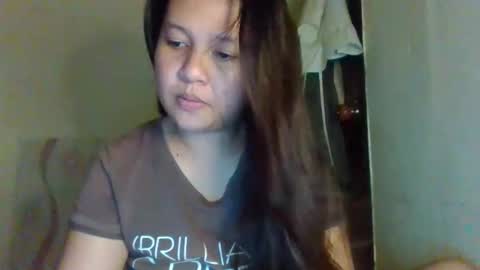 Snapshot of xxyummiee_69xx chatting on 12.14.25 jane online show from 12.14.25