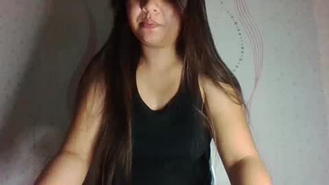 Snapshot of xxyummiee_69xx chatting on 12.17.25 jane online show from 12.17.25