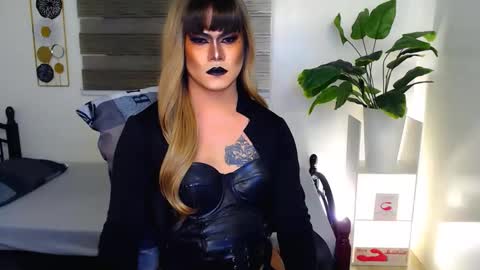 QueenMarina online show from 06.09.26