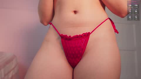 Snapshot of yahaira_26 chatting on 02.08.26 petronila online show from 02.08.26