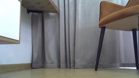 Snapshot of yahi_ko chatting on 12.16.24 Dina online show from 12.16.24