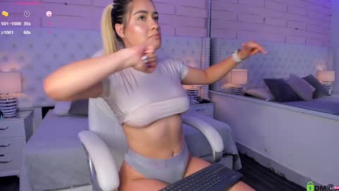 Snapshot of yaky_ chatting on 12.23.24 Yakeline online show from 12.23.24