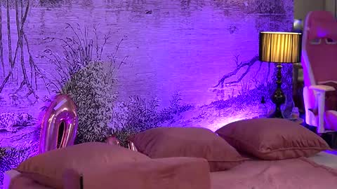 Snapshot of yamirakem chatting on 02.13.25 Yamira online show from 02.13.25