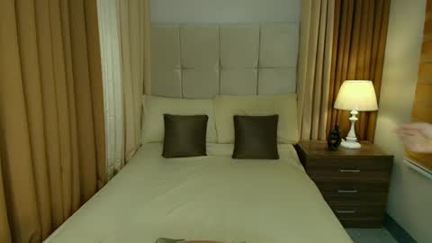 Allisonn online show from 02.06.25