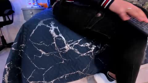 Yara Bliss  online show from 12.21.25