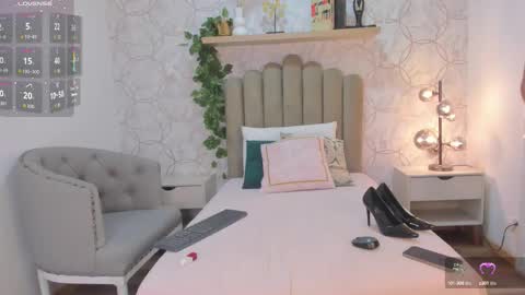 Snapshot of yaraamada chatting on 10.09.25 Yara online show from 10.09.25