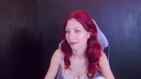 Snapshot of yasemina_ chatting on 04.20.26 Yase online show from 04.20.26