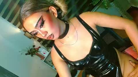 miss yasii online show from 04.23.26