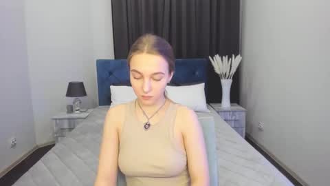 Snapshot of yasminasage chatting on 01.18.25 Yasmina online show from 01.18.25