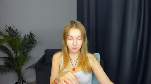Yasmina online show from 11.25.25