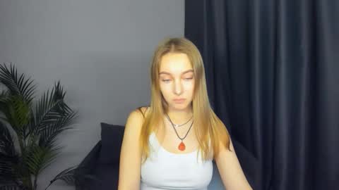 Yasmina online show from 11.30.25