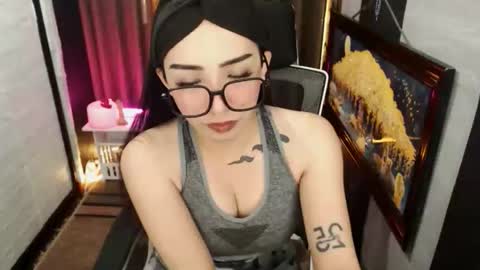 Snapshot of yassiered chatting on 01.19.26 yassiered online show from 01.19.26