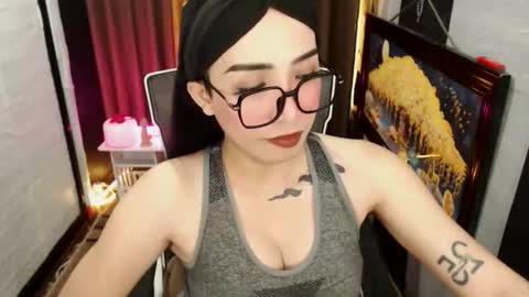 Snapshot of yassiered chatting on 02.17.26 yassiered online show from 02.17.26